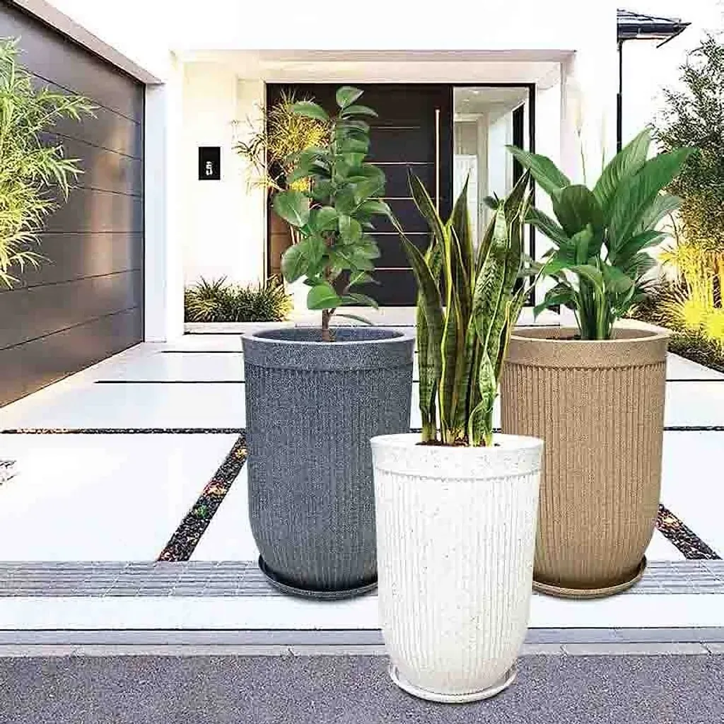 Atlantis Pots planter by Urban Grow Planters
