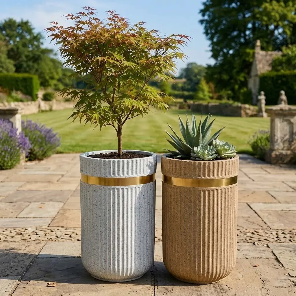 Hycross Pots planter by Urban Grow Planters